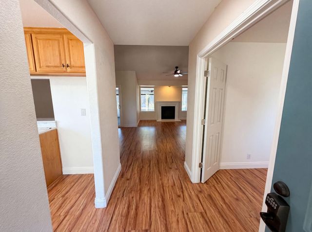 3740 Blackfoot Way, Antelope, CA 95843