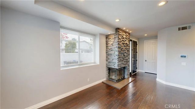 136 23rd, Costa Mesa, CA 92627