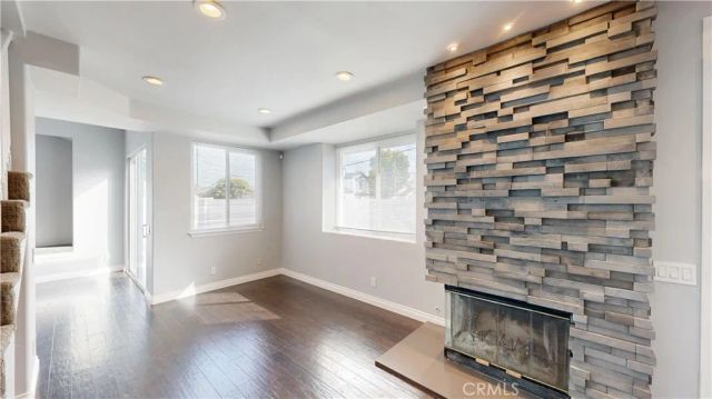 136 23rd, Costa Mesa, CA 92627