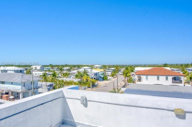 229 Upper Matecumbe RD, Key Largo, FL 33037
