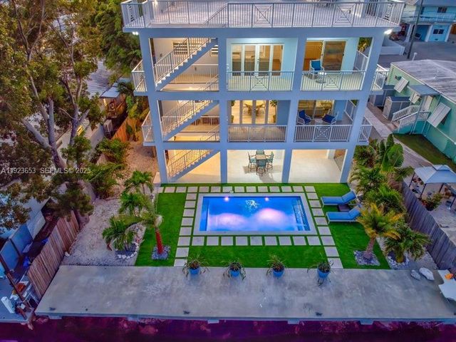 229 Upper Matecumbe RD, Key Largo, FL 33037