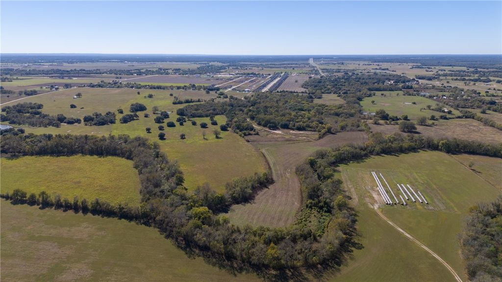 1015 CR 268, Snook, TX 77878 — photo 3