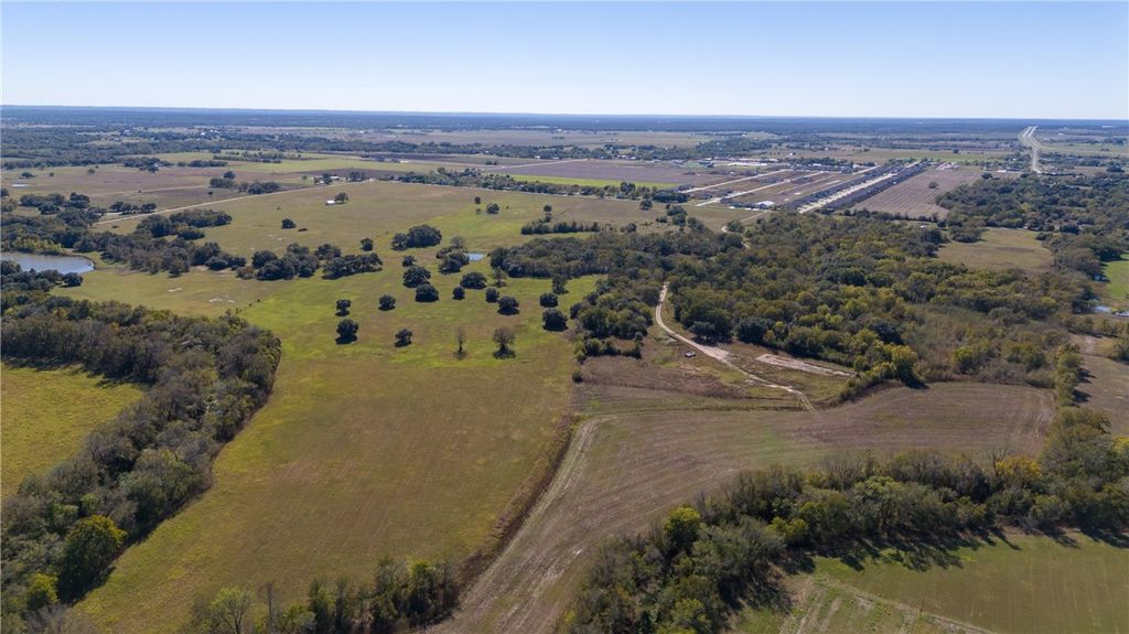 1015 CR 268, Snook, TX 77878 — photo 4