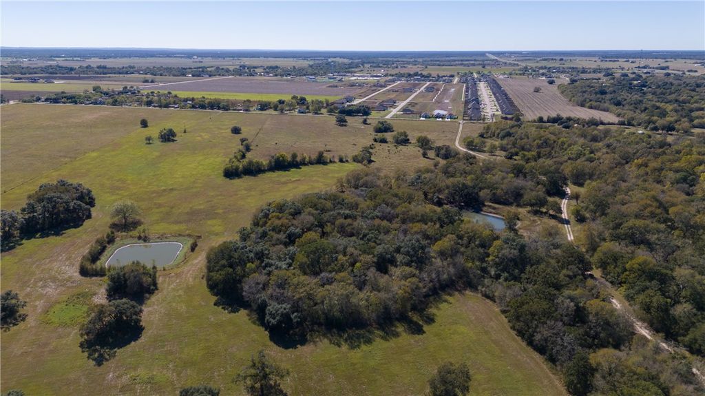 1015 CR 268, Snook, TX 77878 — photo 5