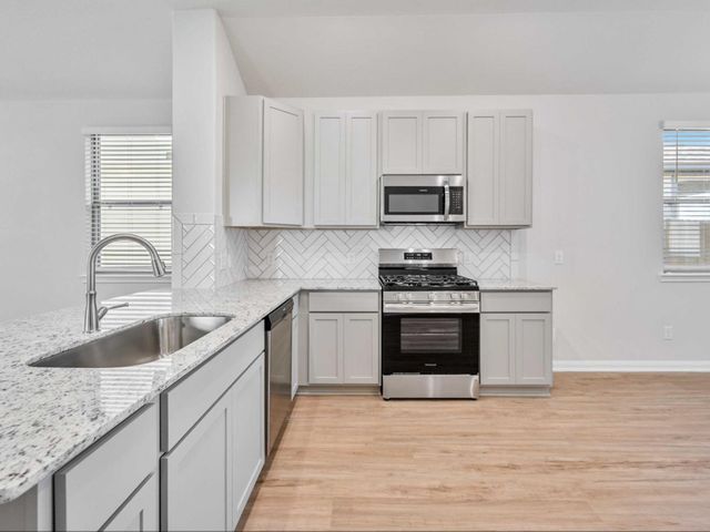 122 Tejas Village Parkway, Beasley, TX 77417