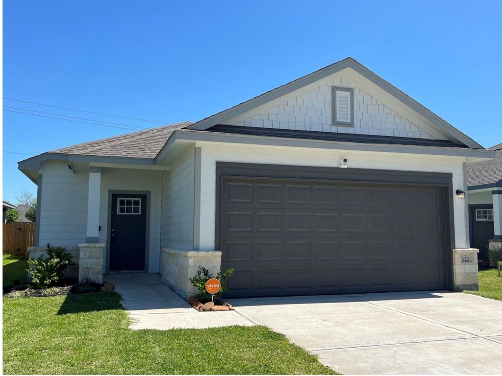 122 Tejas Village Parkway, Beasley, TX 77417