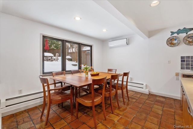 36 Stoneyside Drive, Larchmont, NY 10538