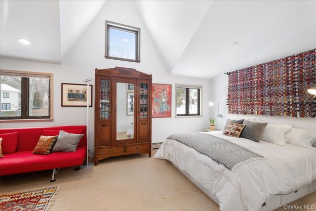 36 Stoneyside Drive, Larchmont, NY 10538