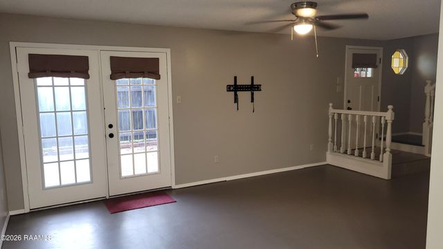 200 Lodge Drive 305, Lafayette, LA 70506