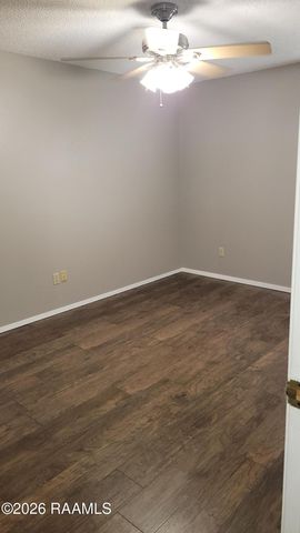200 Lodge Drive 305, Lafayette, LA 70506