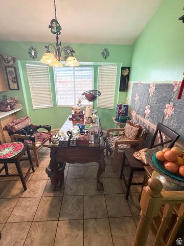 5612 W WALNUT RIDGE CIR, Kearns, UT 84118