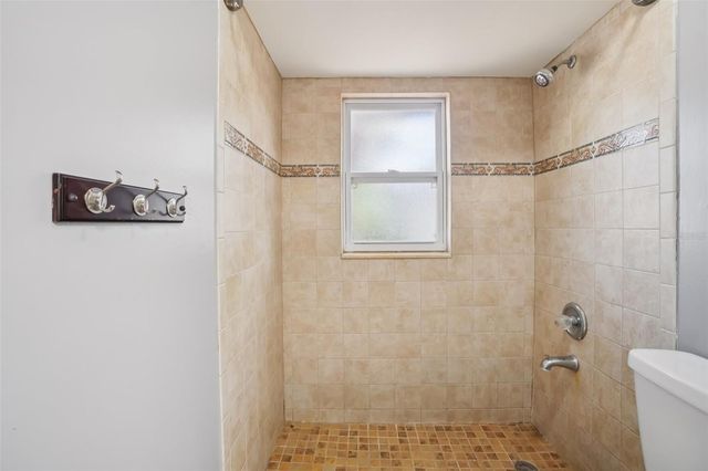 618 ROLLINGWOOD LANE, Valrico, FL 33594