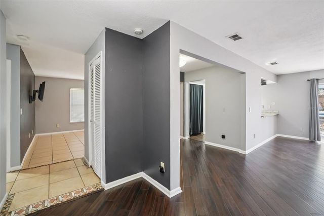 618 ROLLINGWOOD LANE, Valrico, FL 33594