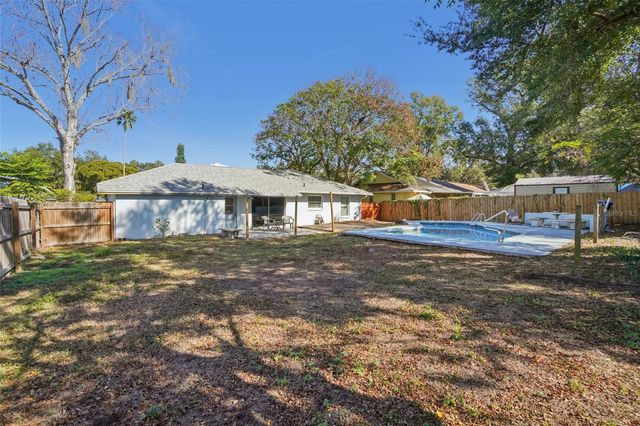 618 ROLLINGWOOD LANE, Valrico, FL 33594