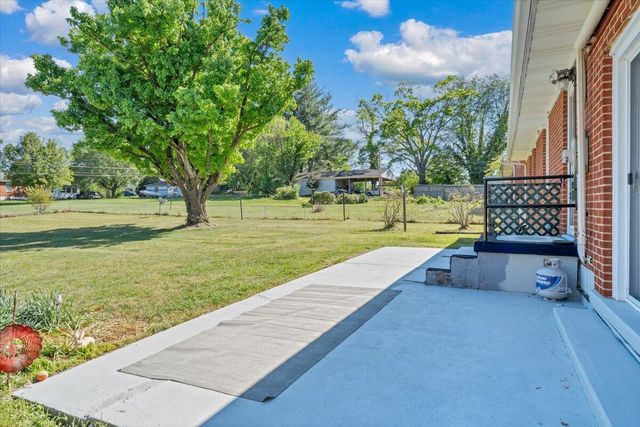 1156 Starmount AVE, Roanoke, VA 24019