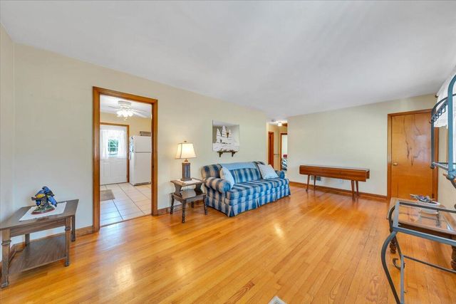 1156 Starmount AVE, Roanoke, VA 24019