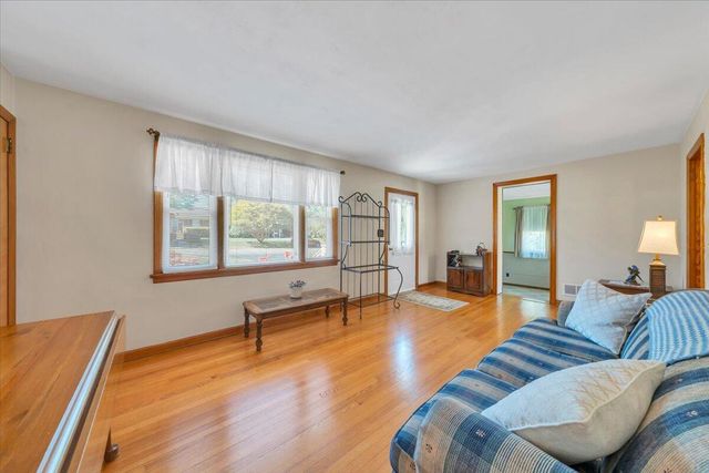 1156 Starmount AVE, Roanoke, VA 24019