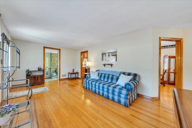 1156 Starmount AVE, Roanoke, VA 24019