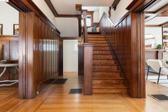 2731 Prince St, Berkeley, CA 94705