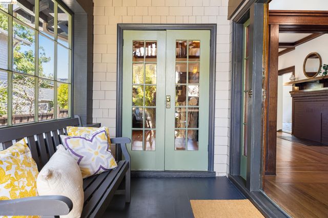 2731 Prince St, Berkeley, CA 94705