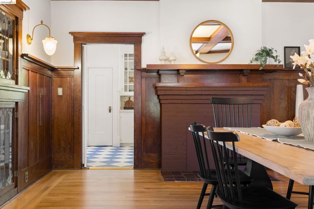 2731 Prince St, Berkeley, CA 94705