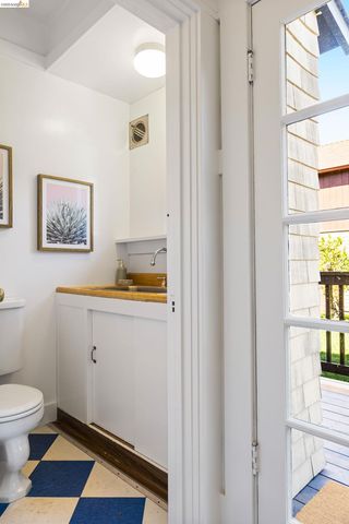 2731 Prince St, Berkeley, CA 94705