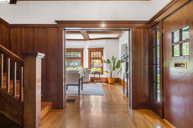 2731 Prince St, Berkeley, CA 94705