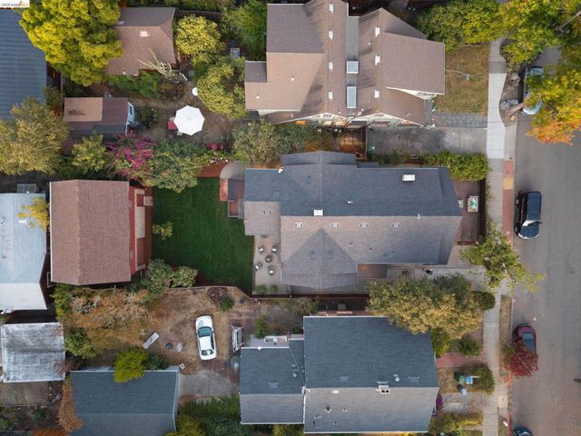 2731 Prince St, Berkeley, CA 94705