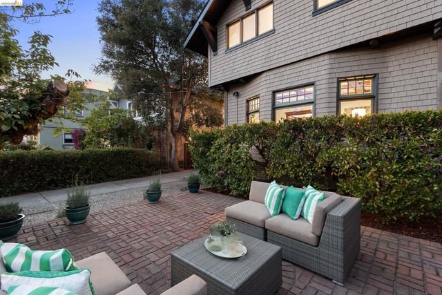 2731 Prince St, Berkeley, CA 94705