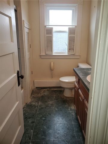 135 Roger Williams Avenue, Providence, RI 02907