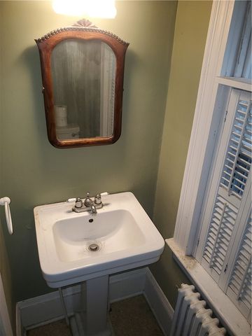 135 Roger Williams Avenue, Providence, RI 02907