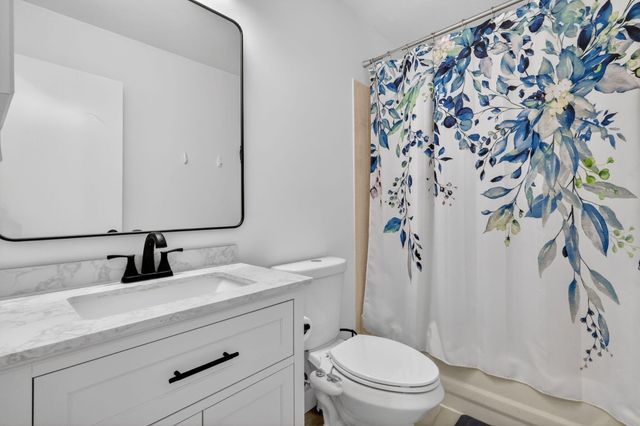 293 SW 28th Avenue, Delray Beach, FL 33445