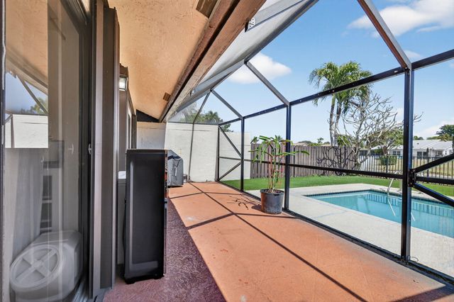 293 SW 28th Avenue, Delray Beach, FL 33445