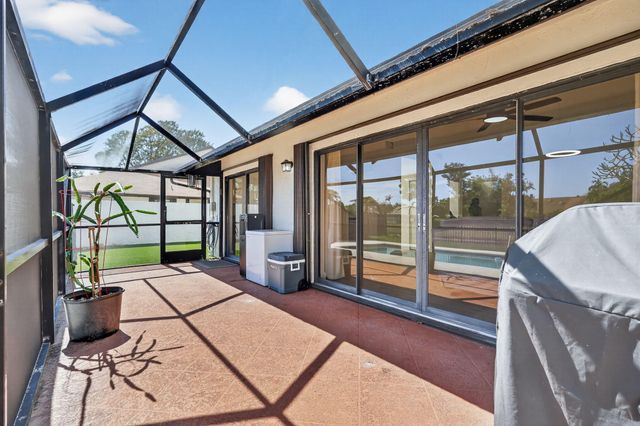 293 SW 28th Avenue, Delray Beach, FL 33445