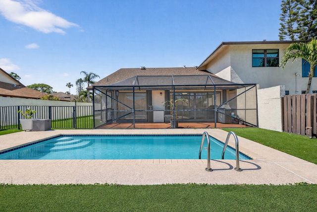 293 SW 28th Avenue, Delray Beach, FL 33445