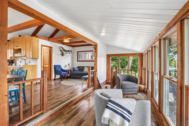 W351N5464 Lake DRIVE, Oconomowoc, WI 53066