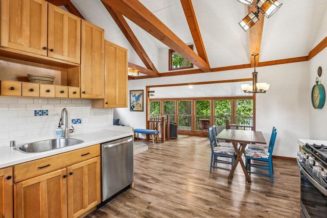 W351N5464 Lake DRIVE, Oconomowoc, WI 53066