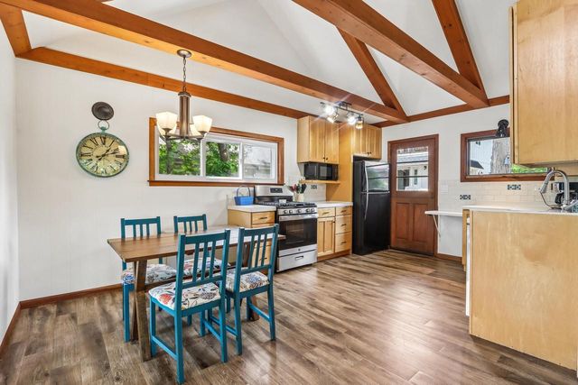 W351N5464 Lake DRIVE, Oconomowoc, WI 53066