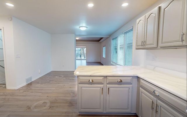 W351N5464 Lake DRIVE, Oconomowoc, WI 53066