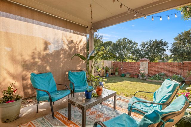2832 Westover Drive, Grand Prairie, TX 75052