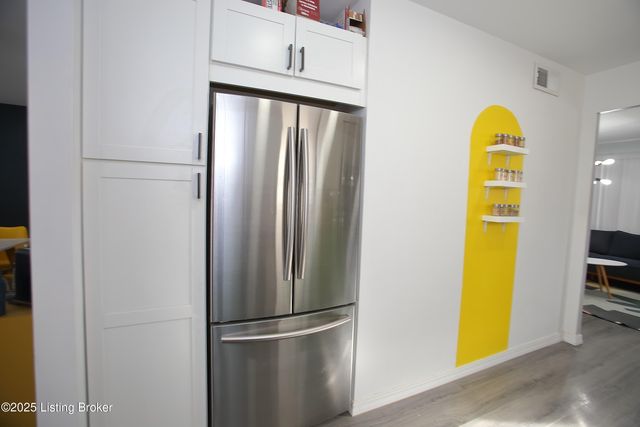 210 Derby Ave, Louisville, KY 40218