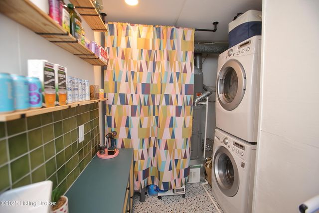 210 Derby Ave, Louisville, KY 40218