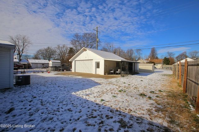 210 Derby Ave, Louisville, KY 40218