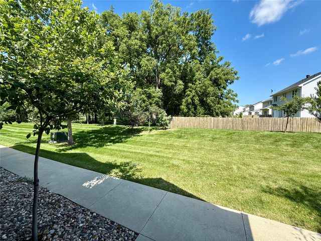 597 Spring Crest Lane, Waukee, IA 50263