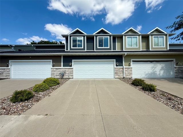 597 Spring Crest Lane, Waukee, IA 50263