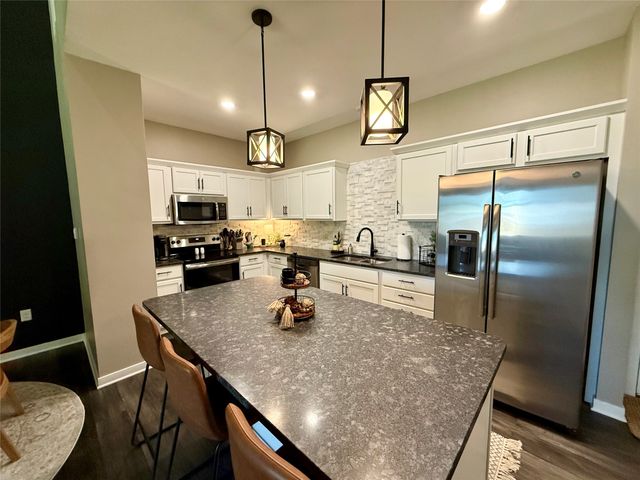 597 Spring Crest Lane, Waukee, IA 50263