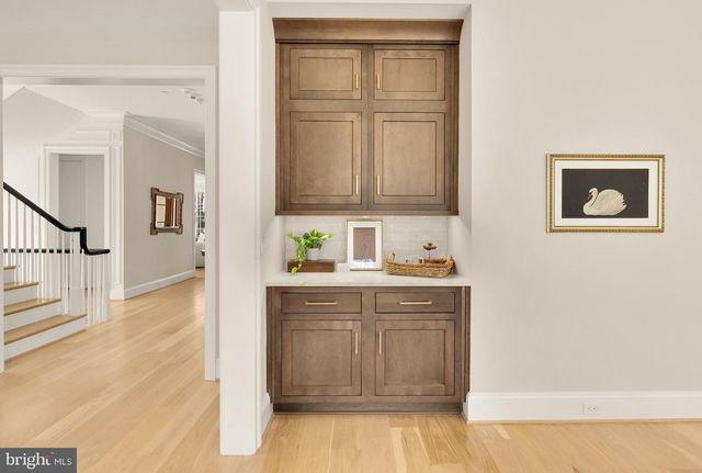 9117 REDWOOD AVE, Bethesda, MD 20817