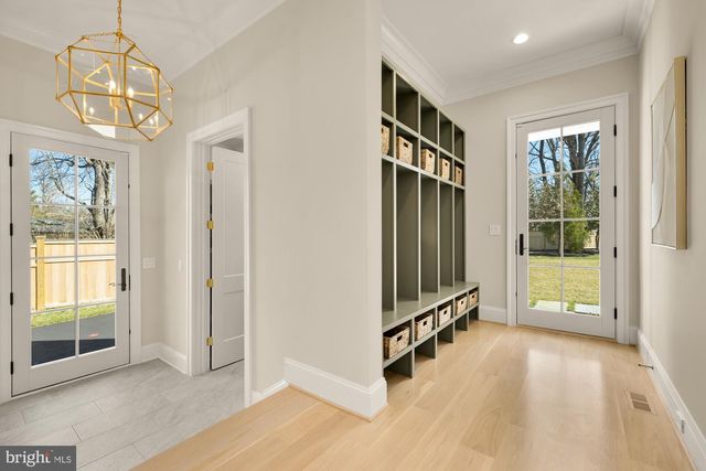 9117 REDWOOD AVE, Bethesda, MD 20817