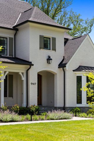 9117 REDWOOD AVE, Bethesda, MD 20817