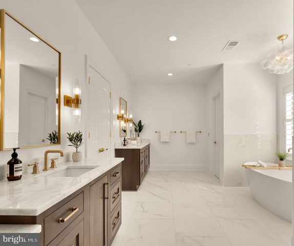 9117 REDWOOD AVE, Bethesda, MD 20817